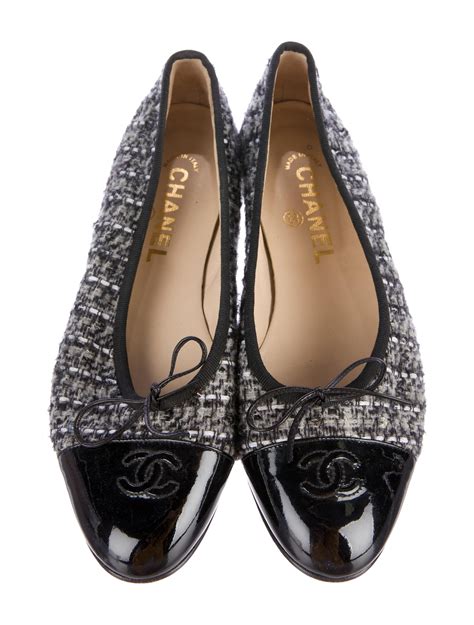 chanel zwart|chanel tweed shoes.